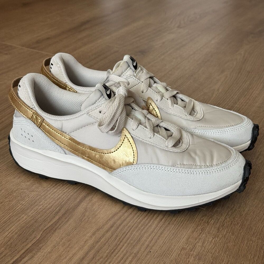 Nike Waffle Debut Women’s Size 8.5 White Metallic Gold FD0555-100 Worn Once